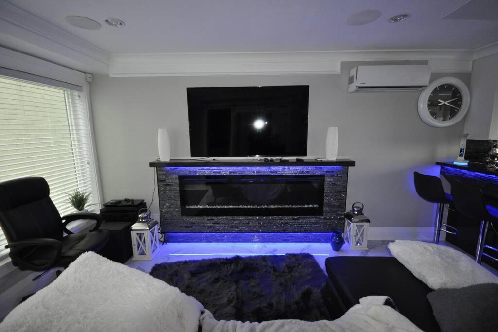 밴쿠버 Beautiful Bright 3 Bed Townhouse 아파트 외부 사진