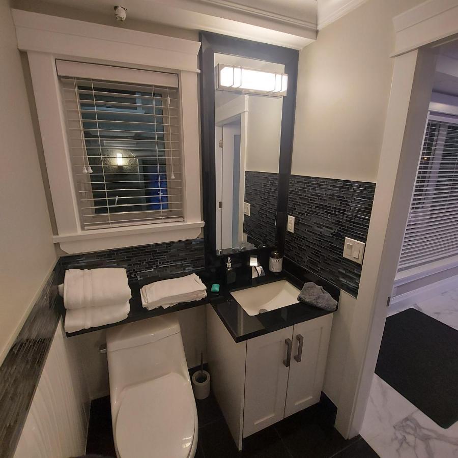 밴쿠버 Beautiful Bright 3 Bed Townhouse 아파트 외부 사진