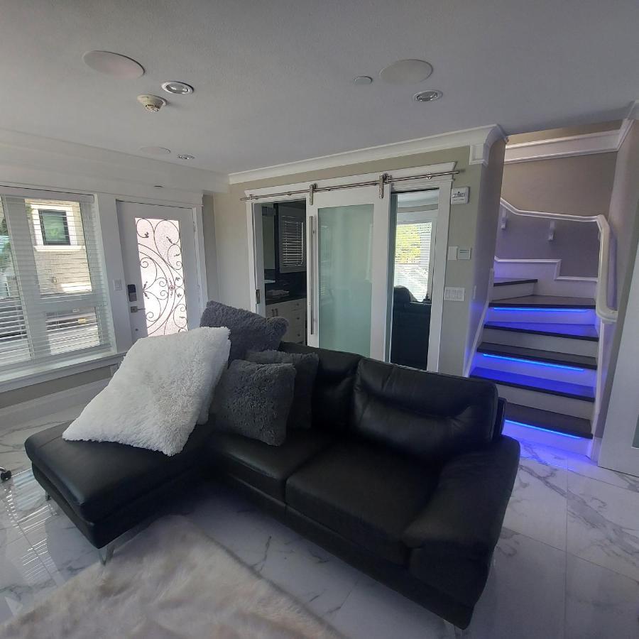 밴쿠버 Beautiful Bright 3 Bed Townhouse 아파트 외부 사진